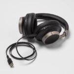 Active Noise Cancelling Bluetooth Wireless Over-Ear Headphones - heyday™ - Image 2