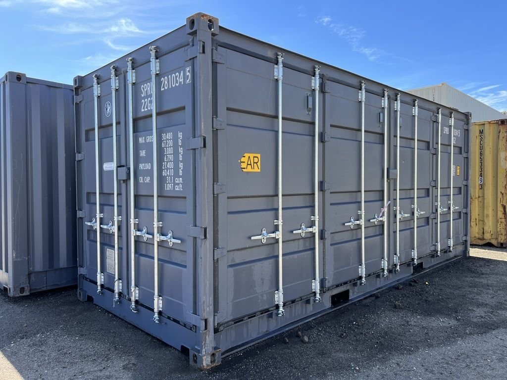 03E4C088-35C5-40F6-87B3-91A08EB85DDE.jpg 20ft Storage Container Standard Height Open Side New - Image 1