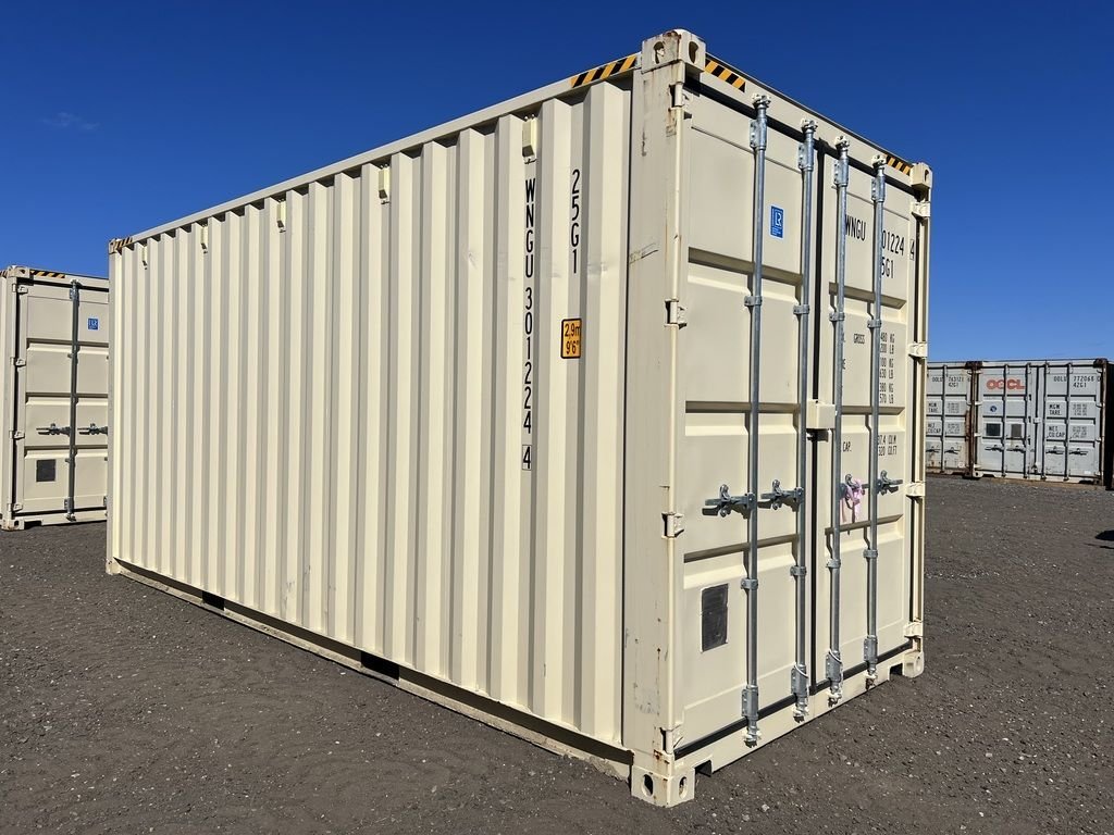 93077927-4A55-4519-9406-1A7B77FAE88B.jpg 20ft Standard Height Storage Container - Image 1