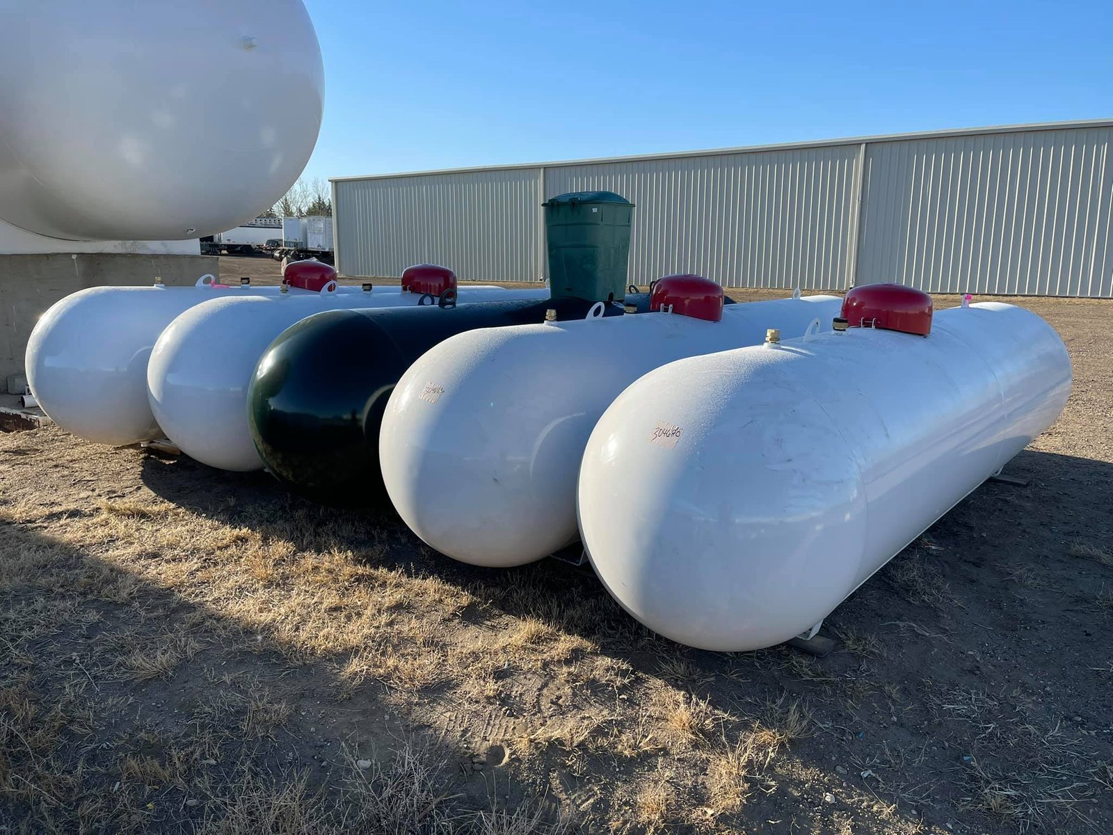 Buy-1000-Gallon-Propane-Tanks-Online.jpg Buy 1000 Gallon Underground Propane Tanks Online - Image 1